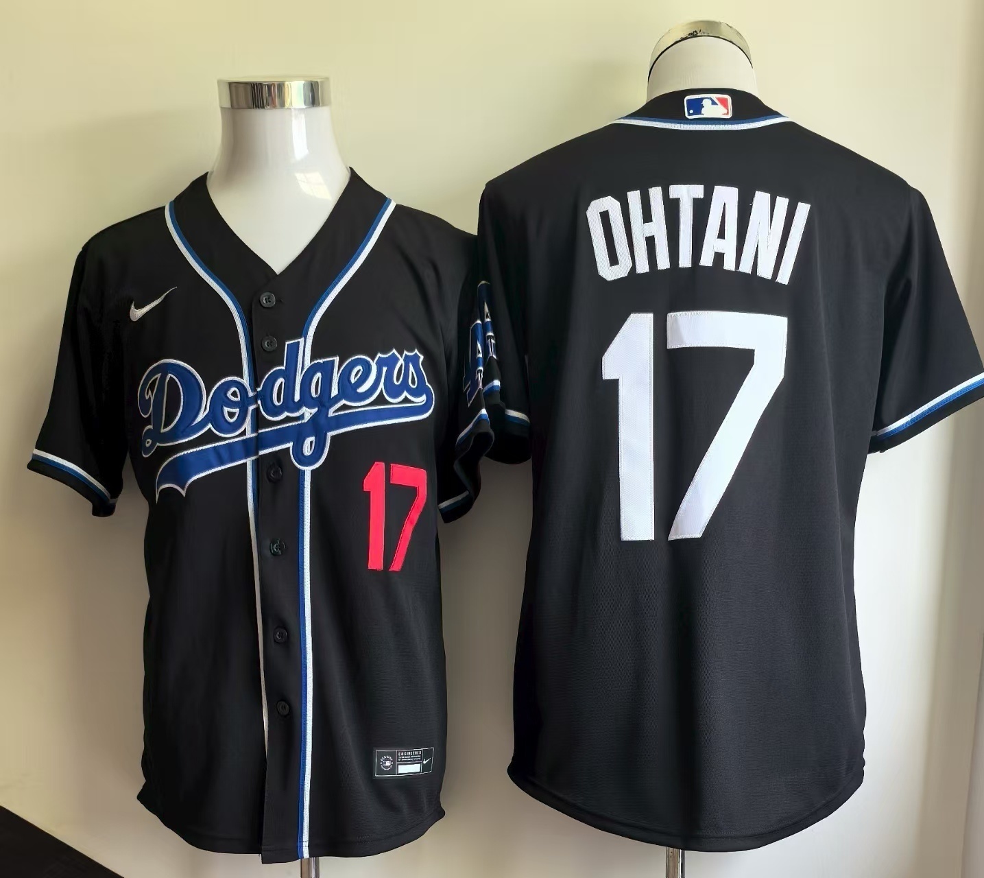 Men's Los Angeles Dodgers #17 Shohei Ohtani Black Cool Base Stitched Baseball Jersey Men's Los Angeles Dodgers #17 Shohei Ohtani Black Cool Base Stitched Baseball Jersey